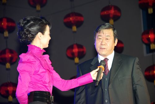 千赢国际种业冠名酒泉新闻盘点晚会“千赢国际种业 我的2010”