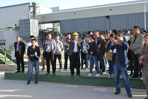 各地种子经销商来千赢国际种业参观考察