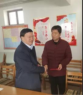 千赢国际种业领导看望慰问公司老干部、老党员及困难党员职工