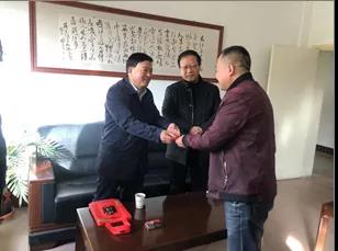 千赢国际种业领导看望慰问公司老干部、老党员及困难党员职工