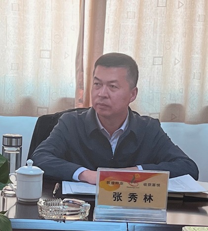 市委常委、副市长张秀林到千赢国际种业调研