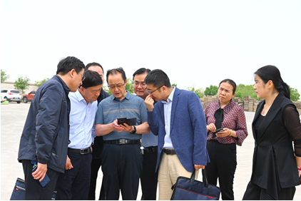 甘肃省市场监管局质量发展局调研组到千赢国际种业调研