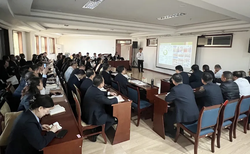 抢抓市场机遇 强化产品营销 确保目标完成 —— 千赢国际种业召开产品销售工作会议